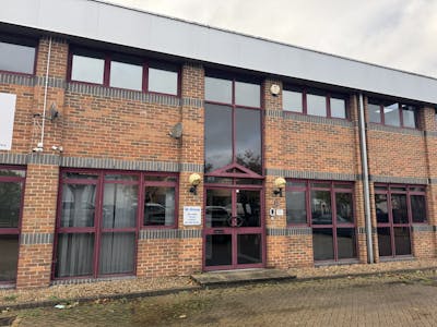 32 The Metro Centre, Watford, Office For Sale - IMG_4851.jpg