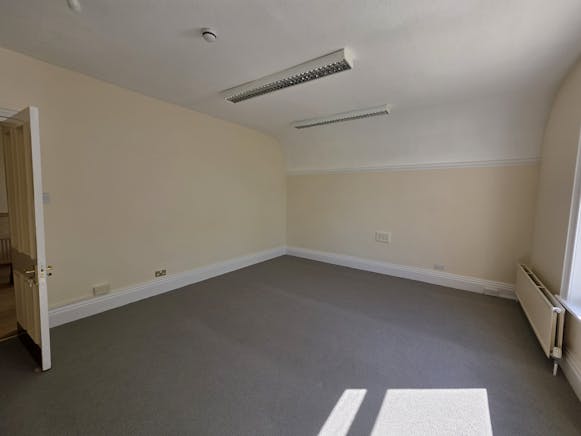 7 Victoria Avenue, Harrogate, Offices To Let - 1000043290.jpg