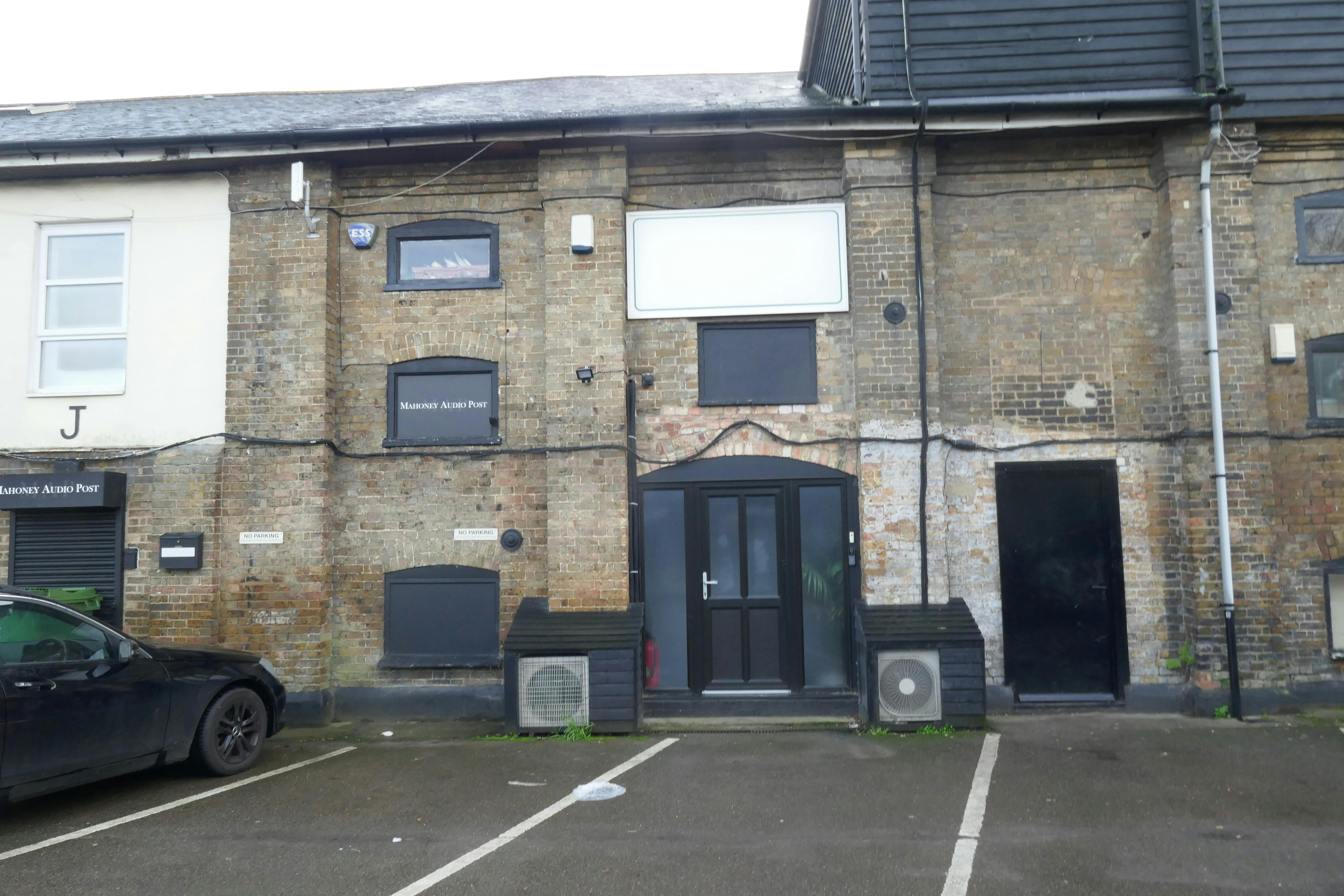 Unit J, The Maltings, Sawbridgeworth, Other / Offices / Retail To Let - P1060492.JPG