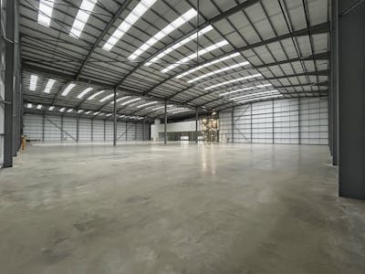 Midbox Barberry 92, Warwick M40 J15, Warwick, Industrial/Logistics / Warehouse To Let / For Sale - Midbox Photos-06.png