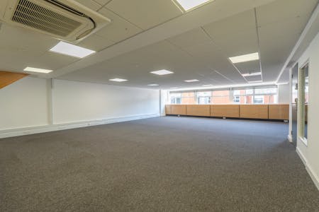 Ground Floor, 96-99 Queens Road, Brighton, Retail To Let - DSC08331.jpg