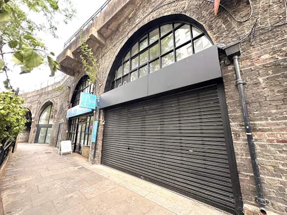 Arch 17a Goswell Hill, Windsor, Leisure / Offices / Retail To Let - IMG_5514.JPEG