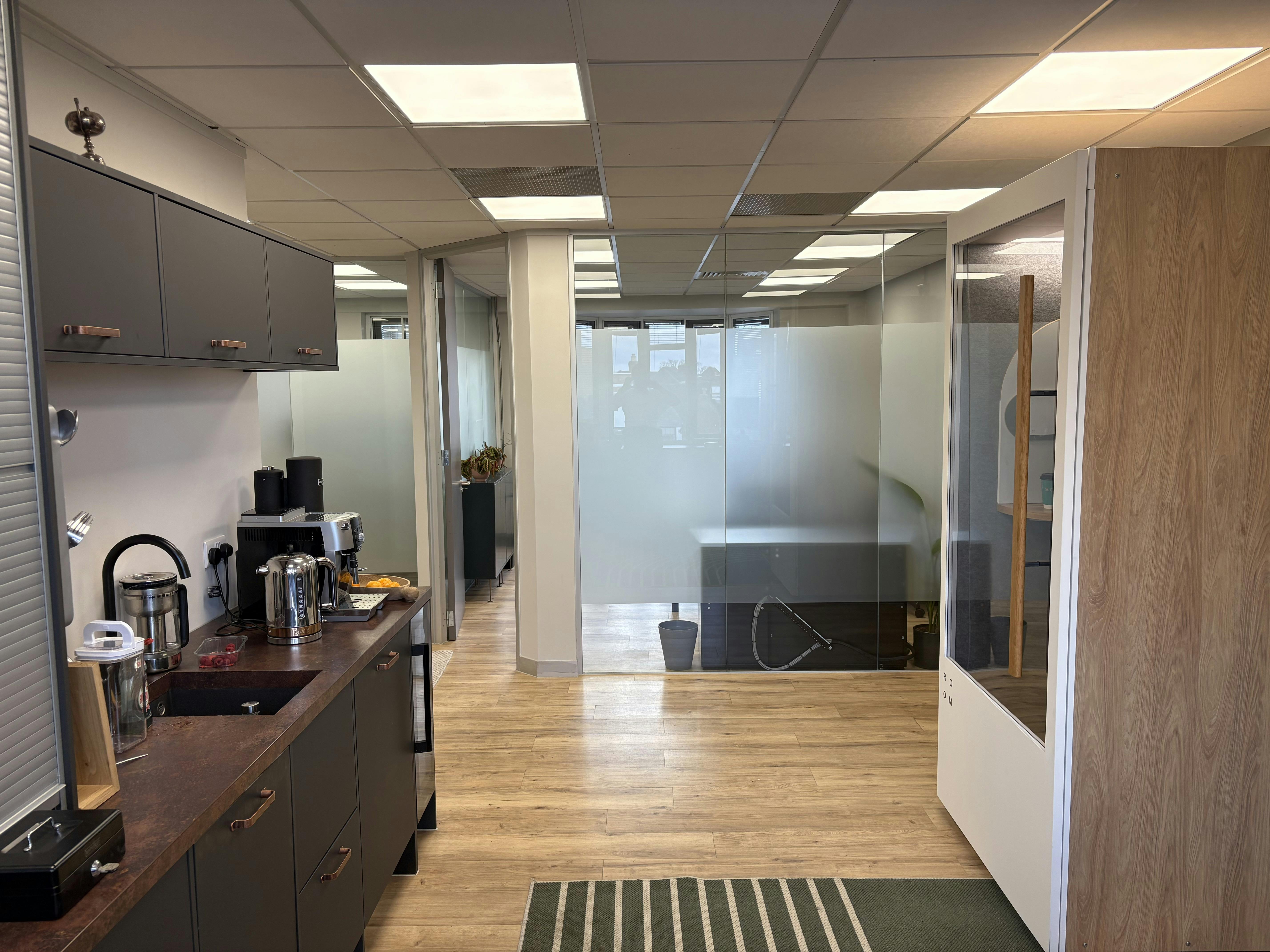 1 Milkhouse Gate, Suite 4 (Part), Guildford, Offices / Serviced Offices To Let - IMG_1223.jpg