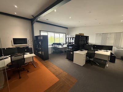 5 Platinum Road, Manchester, Industrial/Logistics To Let - P3.jpg