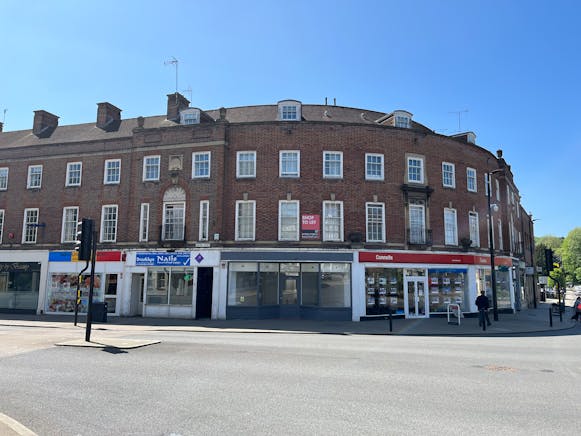 102 Easton Street, High Wycombe, Retail To Let - IMG_3876.JPG