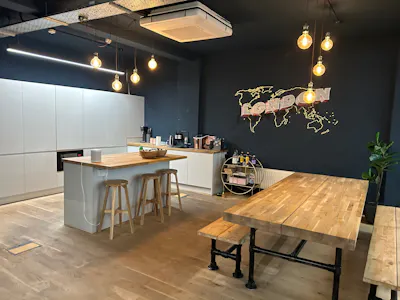 9 Holyrood Street, London, Office To Let - Kitchen 1.jpg