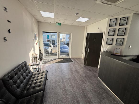 21A Sirdar Road, Rayleigh, Office To Let - WhatsApp Image 2026-03-12 at 10.34.42 AM (6).jpeg