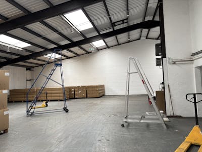 Units 9 & 10, Tafarnaubach Industrial Estate, Tredegar, Industrial To Let - IMG_1720.jpg