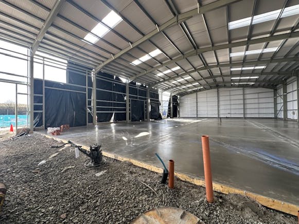 Unit 2 Borrowmeadow Trade Park, 2 Borrowmeadow Road, Stirling, Industrial / Other To Let - New floor.jpg
