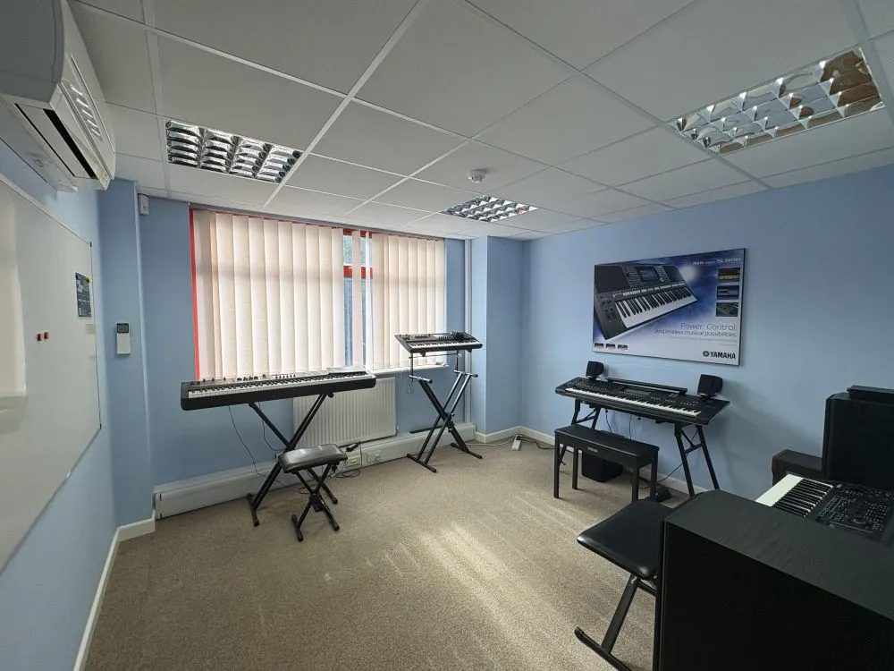 6 Canada Close, Banbury, Industrial / Office To Let - IMG_3763.jpg