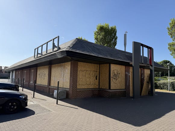 Drive Thru' Opportunity, 177 Beverley Road, Hull, Other / Restaurant / Cafe To Let - IMG_3583.jpg