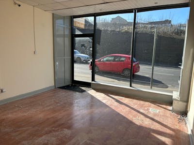 29 Bolton Road, Darwen, High Street Retail To Let - Shop Window
