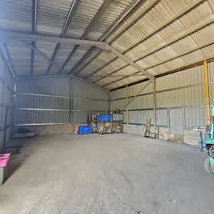 Yard at Lower Ashwood Farm, Crowborough, Industrial / Open Storage For Sale - 20260828_155021_resized.jpg