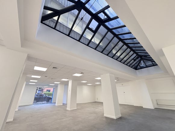 King William House, Bristol, Office To Let - 20260112_140232575_iOS.jpg