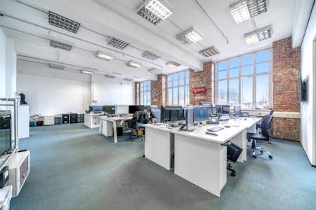 Unit 9B, Queens Yard, London, Office To Let - DSC09936Edit.jpg