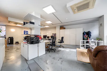 22/23 Holywell Row, London, Investment / Mixed Use / Office / Residential For Sale - 1521451 (1).jpg