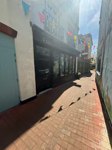 5 Hanningtons Lane, Brighton, Retail To Let - a6d35269a48f6057fddaaec5fdda6317-img-9213-768x1024.jpg