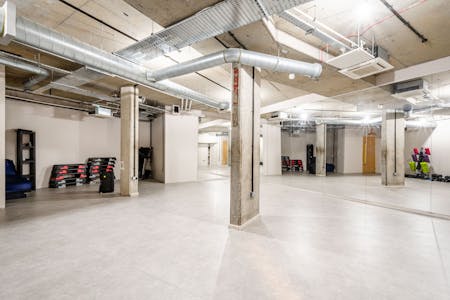 14 Collent Street, London, Leisure / Office To Let - Collent St 14 - Low Res 10.jpg