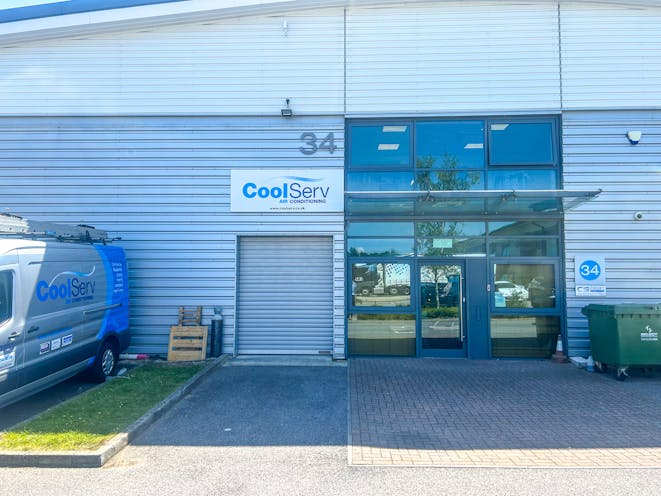 Unit 34, Reading, Warehouse & Industrial To Let / For Sale - IMG_8258.jpg