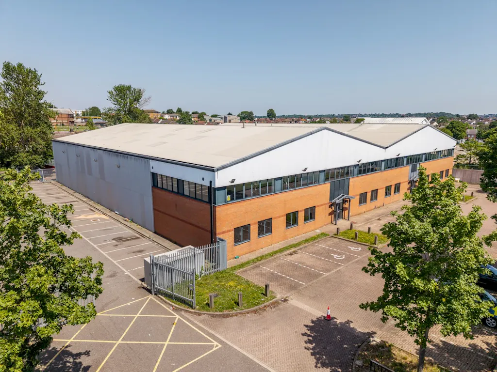 Unit B, 8 Laporte Way, Luton, LU4 8RJ