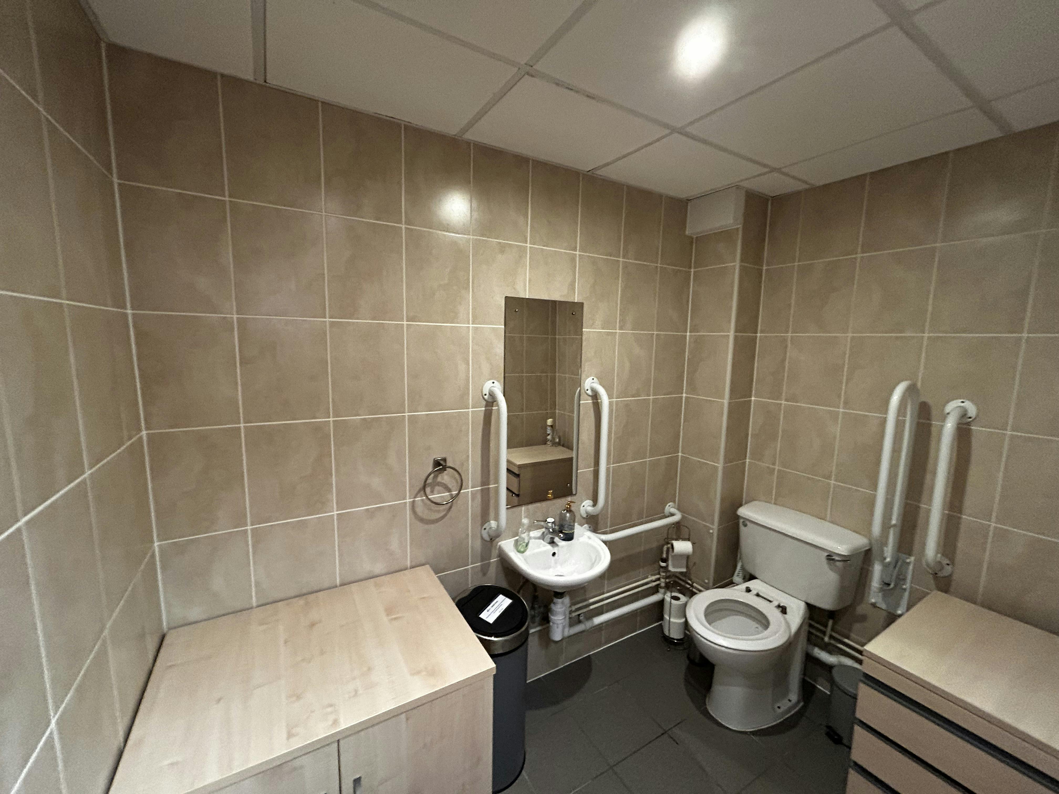 Unit 31 a & 31 b, Shrivenham Hundred Business Park, Watchfield, Offices For Sale - IMG_7561.jpeg