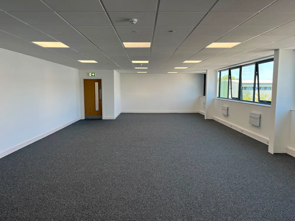 Vantage 41, Aston Clinton, Industrial / Warehouse To Let - 20260811_102456000_iOS.jpg