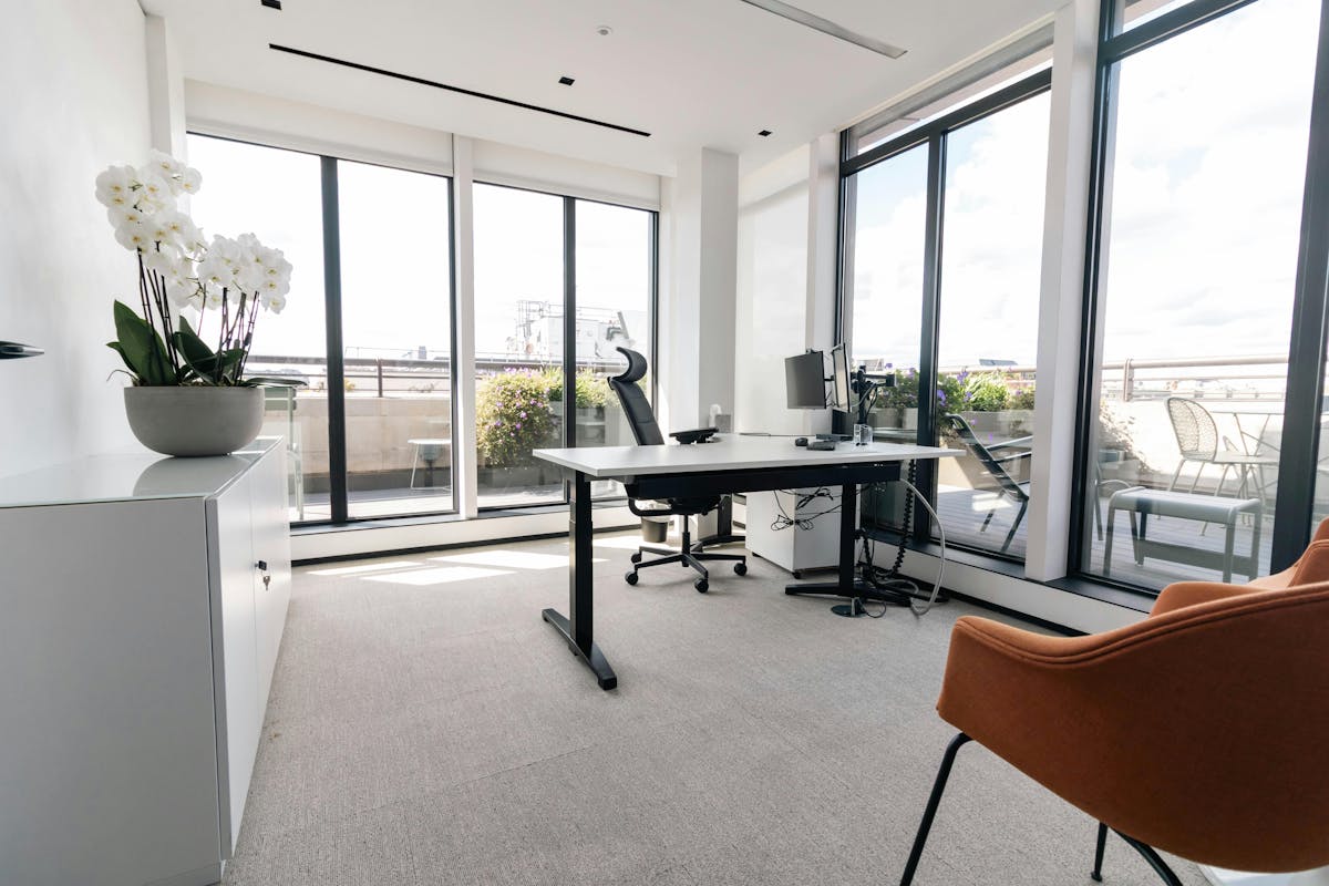 8909baa250c6e97a88a42e2aa7df47b1 14