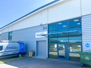 Unit 34, Reading, Warehouse & Industrial To Let / For Sale - IMG_8260.jpg
