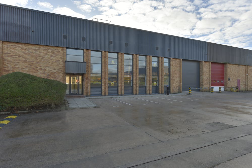 Park17 Industrial Estate, Whitefield, Bury - Moss Lane, Manchester, Industrial/Logistics To Let - _DSC0424a.jpg