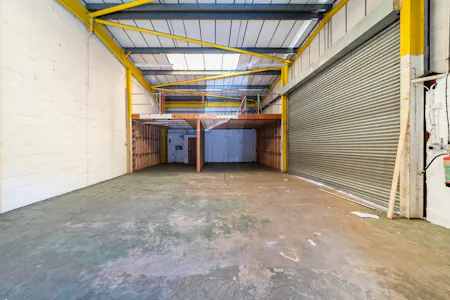 8 Trojan Industrial Estate, Willesden, Industrial To Let - 1480574-6-6a329ddccb0dd.jpg