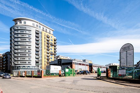 Industrial & Warehouse, Unit 4-5, London, Industrial/Logistics / Office To Let - Greenwich Centre Bus Pk U4-5 - 21.jpg