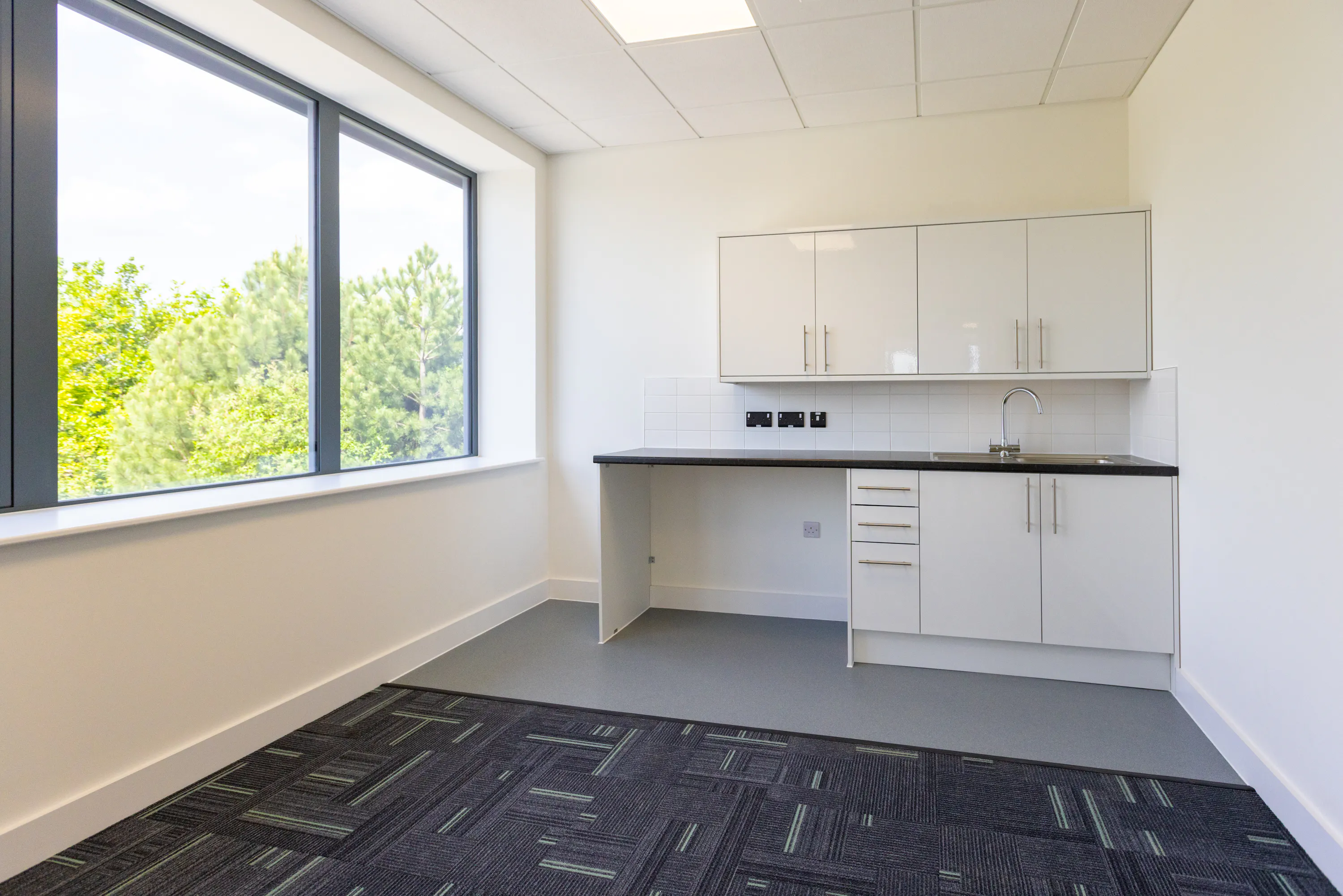 Unit 23 T45, Aire Valley Road, Leeds, West Yorkshire, LS9 0AA