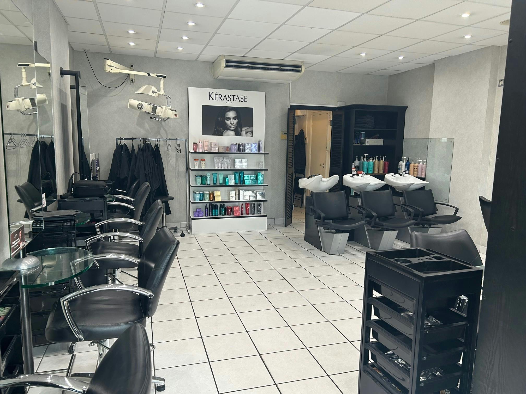 63 Chobham Road, Sunningdale, Retail To Let - 3.jpg