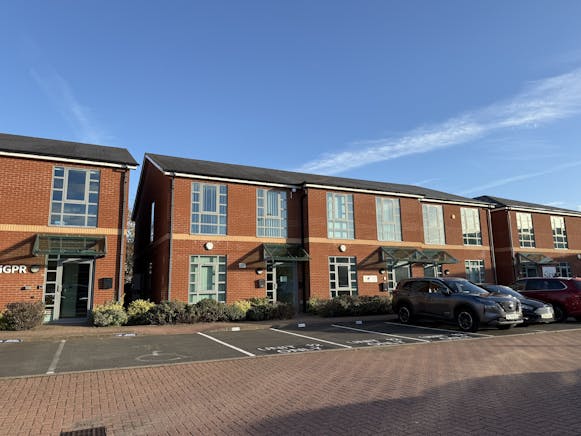 12 Aston Court, Bromsgrove, Office For Sale - 20251028_151502292_iOS.jpg