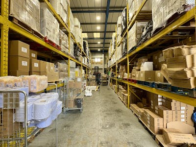 9 Maple Grove Business Centre, Hounslow, Industrial / Warehouse To Let - IMG_6594.jpg