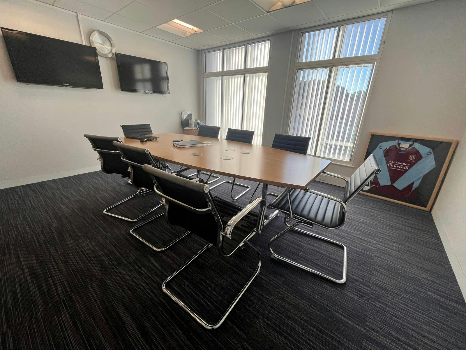 Second Floor, Brandon House, Chesham, Offices To Let - WhatsApp Image 20250915 at 112750_7392e38d.jpg