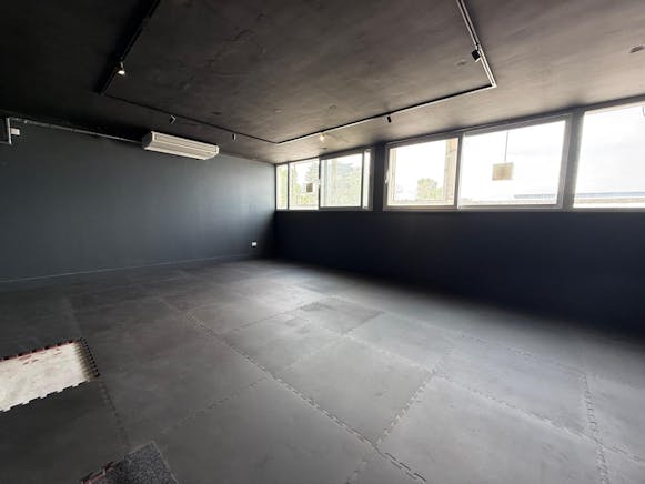 7 Eldon Way, Hockley, Leisure / Office To Let - WhatsApp Image 2026-05-19 at 17.17.54 (1).jpeg