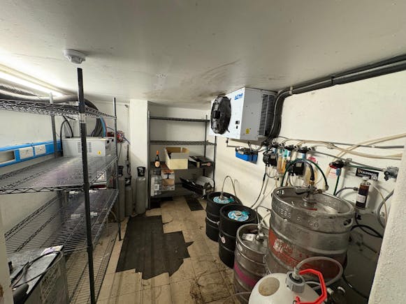 109-111 Broadway, Leigh-On-Sea, Retail To Let - WhatsApp Image 2026-03-04 at 12.57.16 (18).jpeg