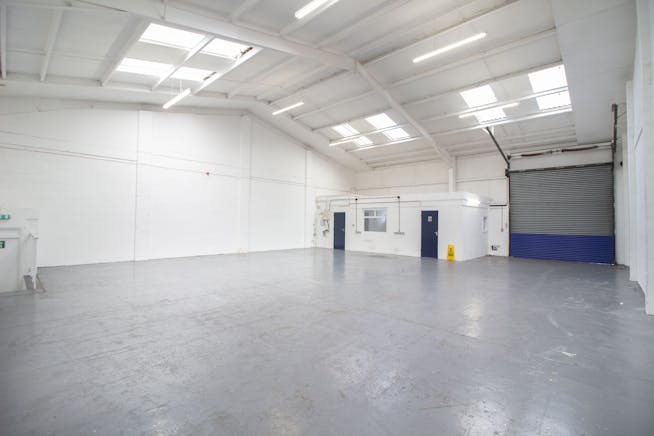 Unit 4 Sunbeam Industrial Estate, Park Royal, Industrial / Warehouse To Let - 2.jpg