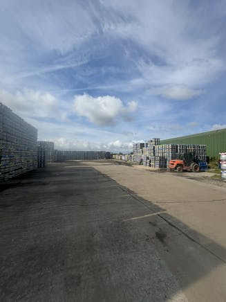 Unit 3B, Roseland Business Park, Newark, Distribution Warehouse To Let - IMG_3478.JPEG