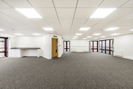 6b The Briars, Waterlooville, Office To Let - 6b The Briars JPG5.jpg