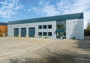 Unit 36 Woodside Industrial Estate, Verey Road, Dunstable, Industrial To Let - Woodside Unit 36 External.jpg