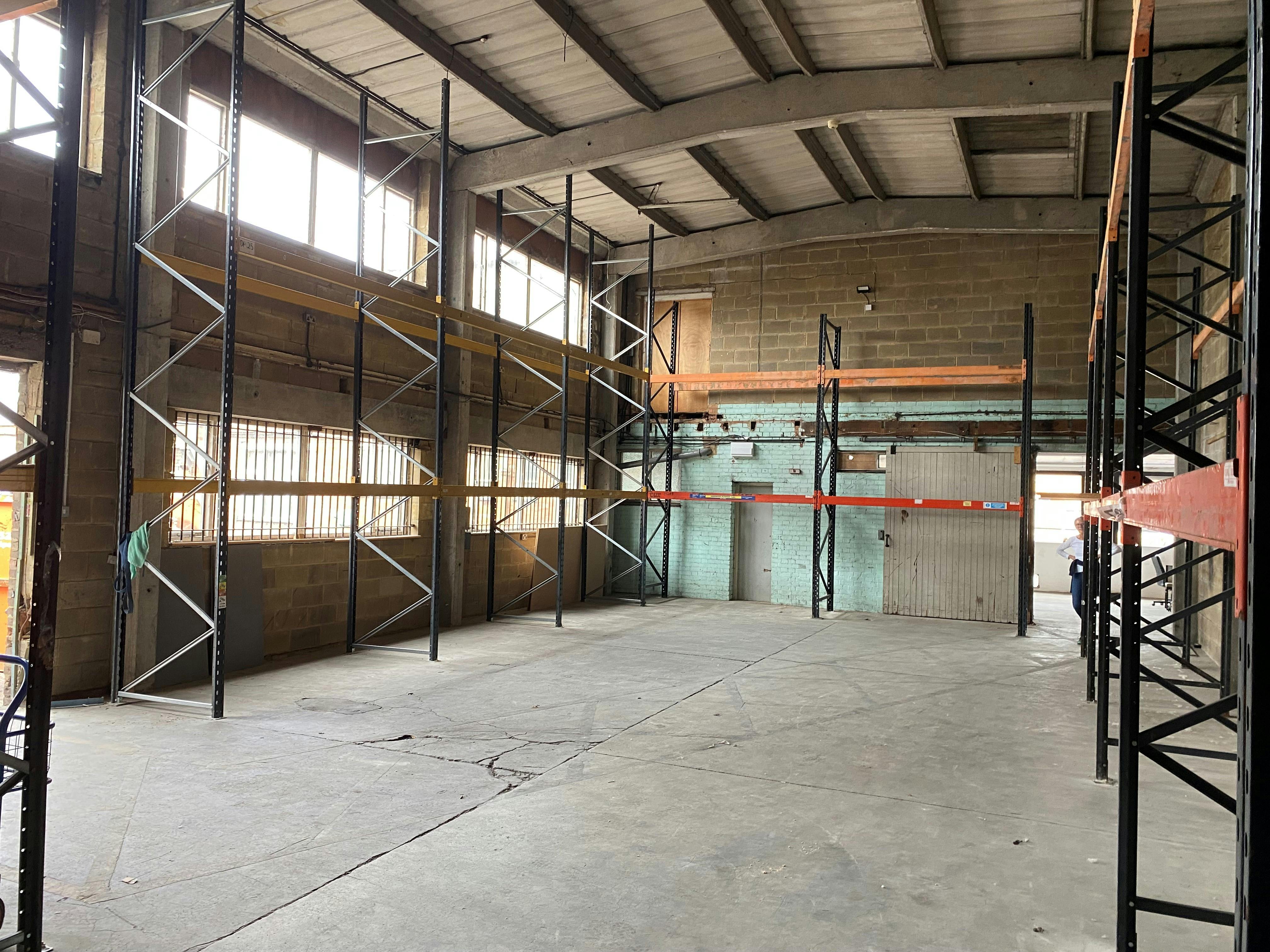 Units A and C Ceramic House, Delamare Road, Cheshunt, Industrial To Let - 0004.jpg