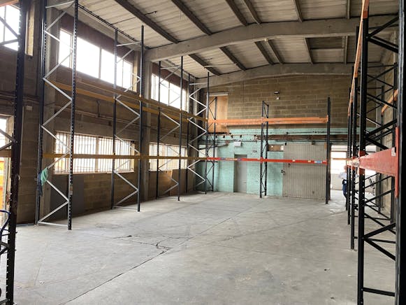 Units A and C Ceramic House, Delamare Road, Cheshunt, Industrial To Let - 0004.jpg