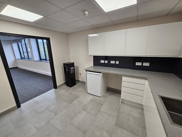 Digital House, Stourport Road, Kidderminster, Office To Let - 20260122_115448.jpg