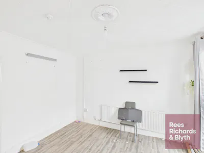46 Murray Street, Llanelli, Leisure / Retail / Retail - In Town For Sale - CAM03725G0-PR0105-STILL008.jpg