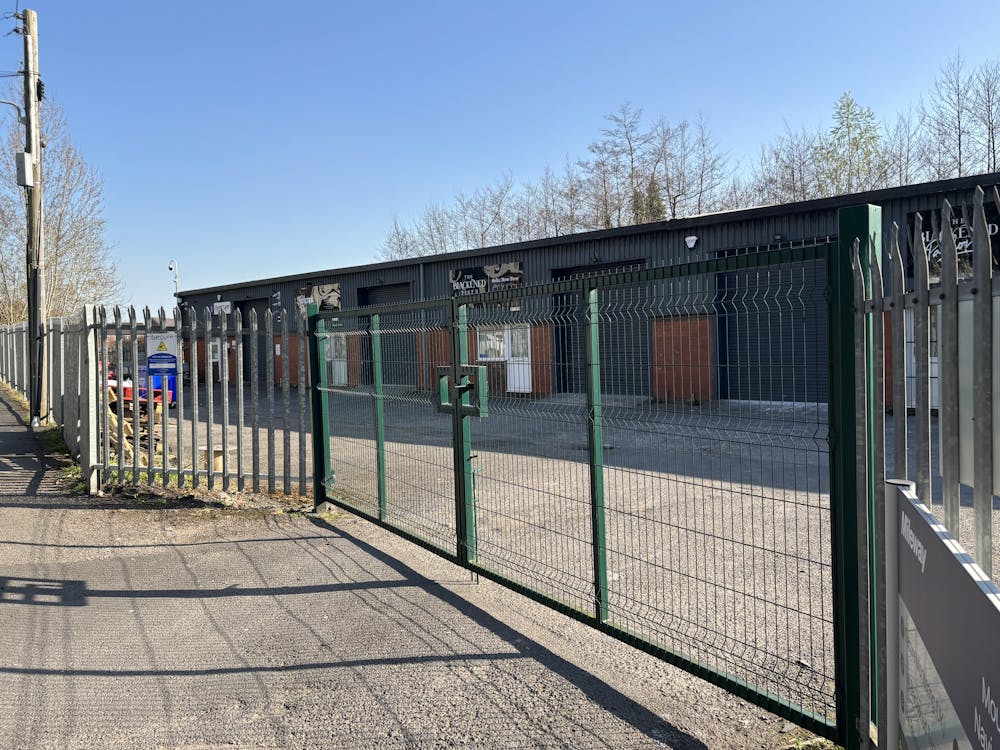 Unit 2 Navigation Yard, Mountain Ash - IMG_1388.jpg