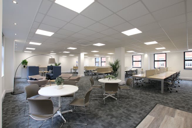 St James House, Leeds, Offices To Let - L7D_5717.JPG
