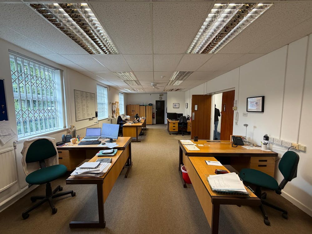Patrick House, Lakeside Business Centre - p3.jpg
