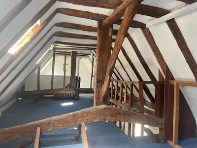 39 High Street, Crawley, Office / Retail For Sale - IMG_1278.JPG